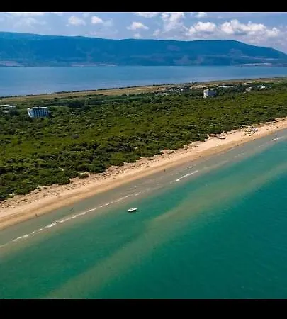 La Torre Antica לינה וארוחת בוקר